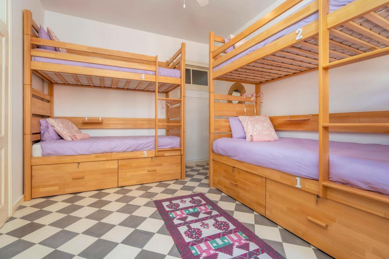 Female Hostel فارو المظهر الخارجي الصورة