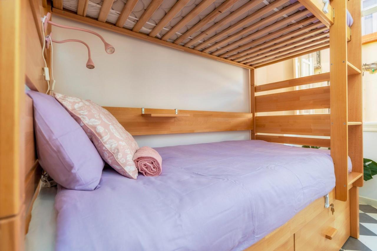 Female Hostel فارو المظهر الخارجي الصورة